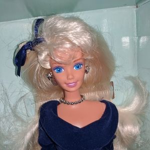 NEW Avon 1995 Barbie Doll